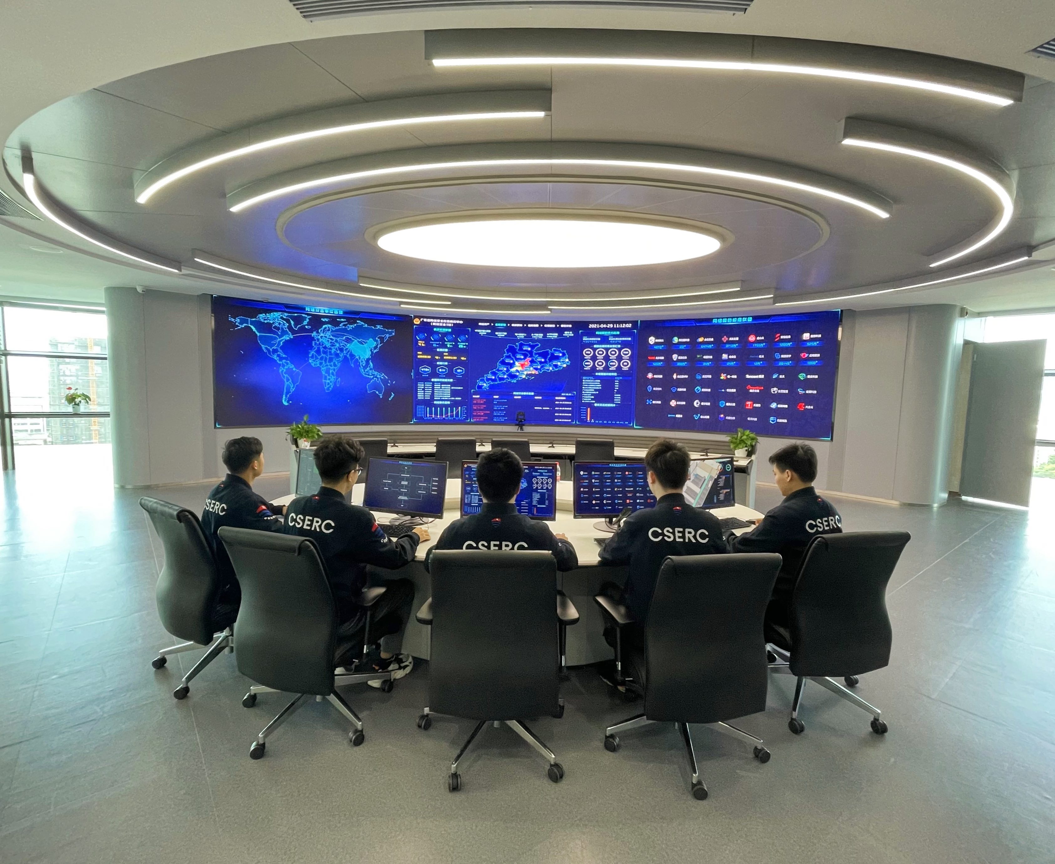 廣州公安全時巡查網(wǎng)絡安全風險隱患。廣州市公安局供圖