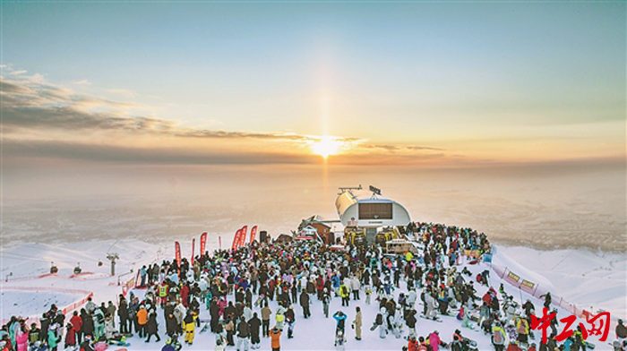 新疆阿勒泰將軍山滑雪場(chǎng)